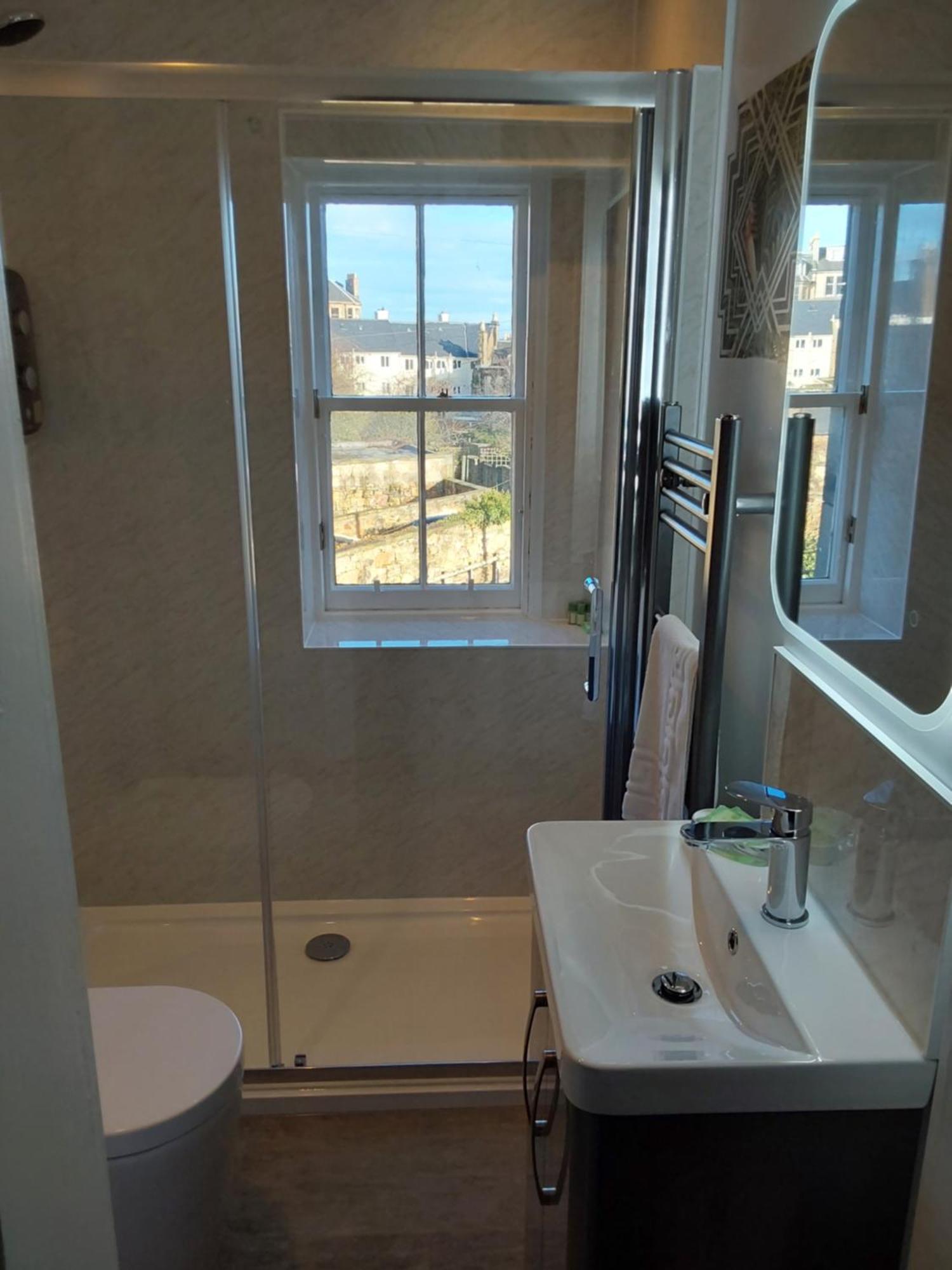 East Claremont Guest House Edinburgh Bagian luar foto